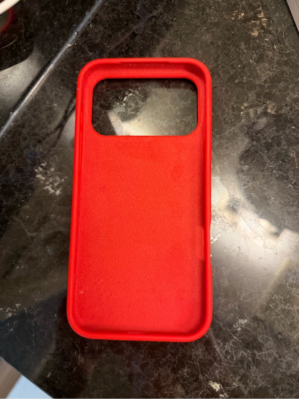 iPhone 17 pro max silicone case
